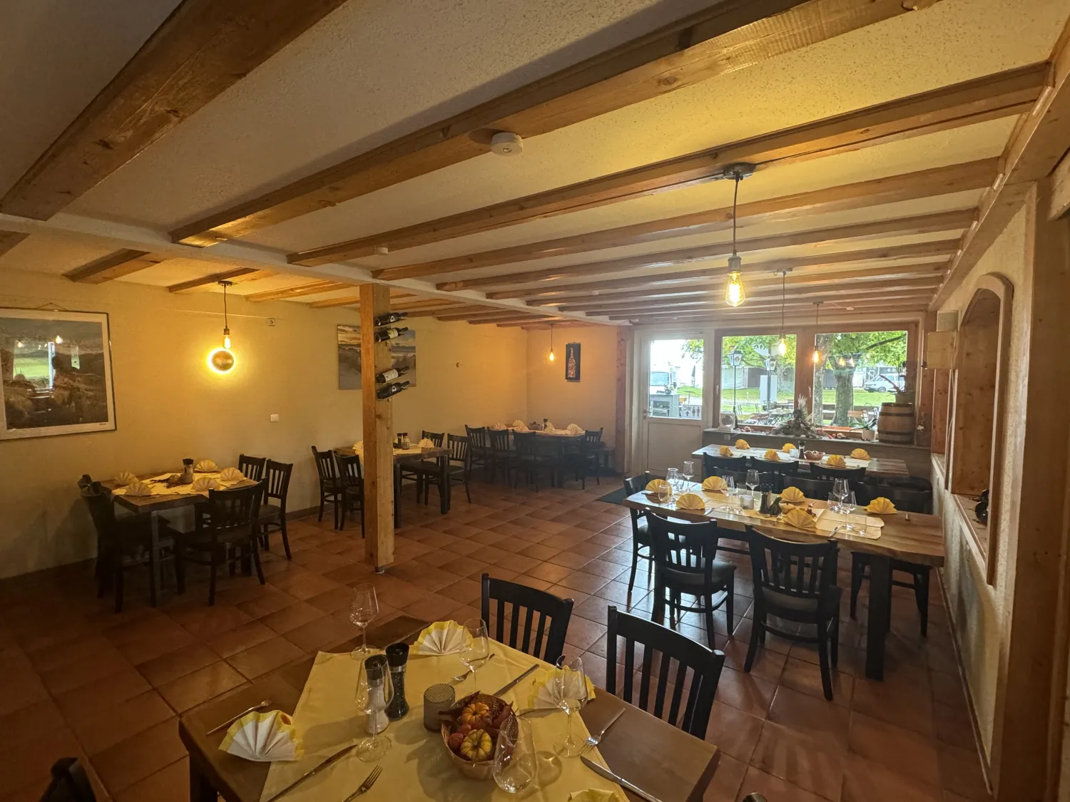 Balkan Grill - Restaurant innen
